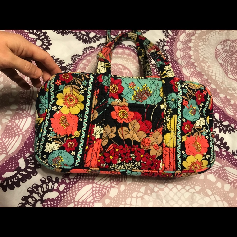 Vera Bradley happy snail shoulder bag retired